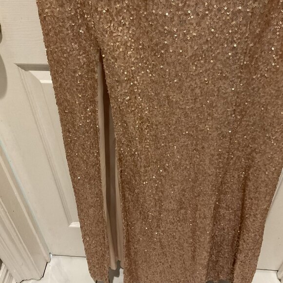 ELEGANT MOTHER OF THE BRIDE - PROM - BRIDESMAID - GOLDEN EMBELISHED GOWN - Picture 4 of 6